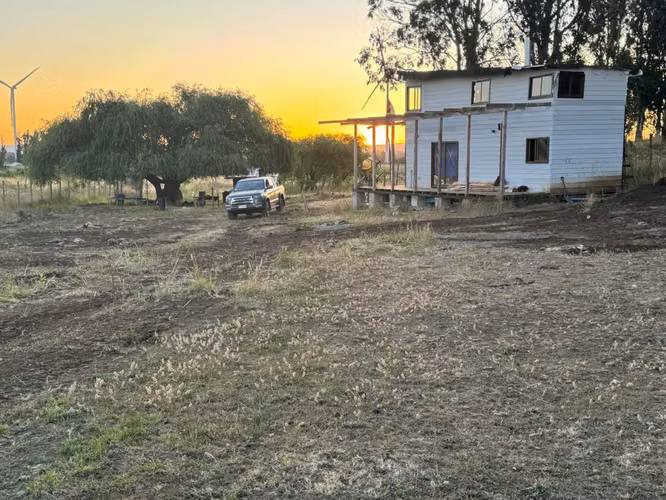 EXCLUSIVA OFERTA POR TIEMPO LIMITADO!! PARCELA DE 6.400 M2  CON CABAÑA - Imagen 5