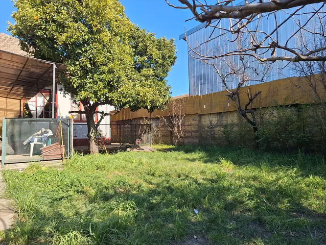 600 M2 A 3 CUADRAS DEL CENTRO - Imagen 3