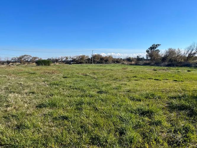 BELLA PARCELA DE 6.327 M2 A 5 MINUTOS DE LOS ÁNGELES - Imagen 6
