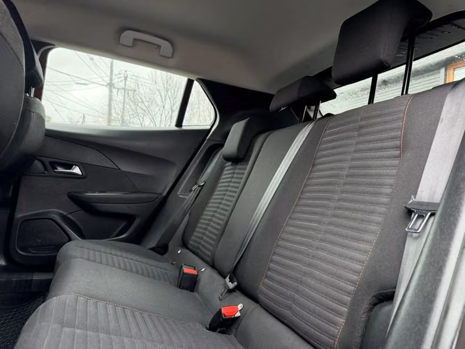 PEUGEOT 2008 2021 - Imagen 15