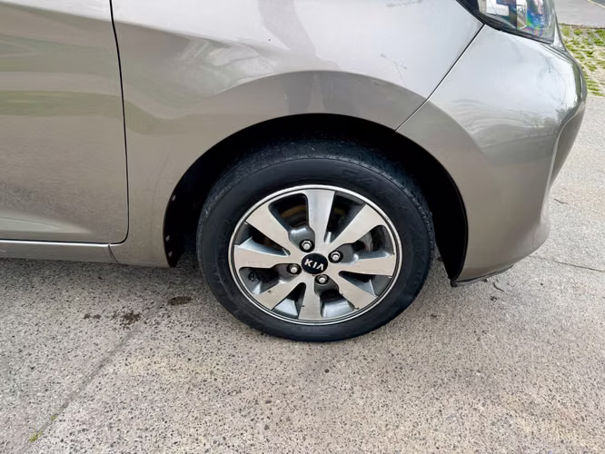 KIA MORNING EX 1.2 MEC FULL AIRE AIRBAG LLANTAS VER EN LAS CONDES 2017 - Imagen 9