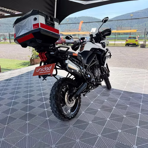 Triumph TIGER 800 XCx (2018) - Imagen 5