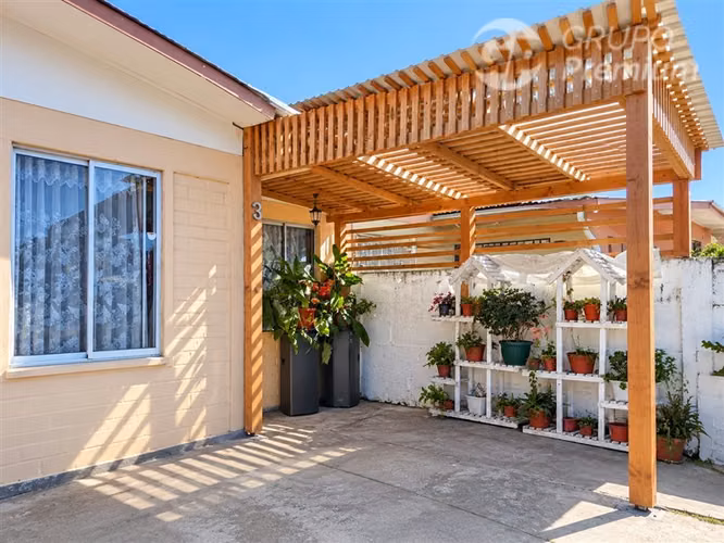 Casa en venta de 4 dorm, 1B en Trehuaco
