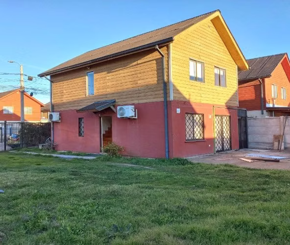 Casa esquina 4 dorm, Villa Bicentenario, Talca