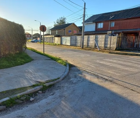 Arriendo Casa esquina, Talca, 4 dorm, Villa Bicentenario. - Imagen 3