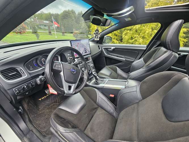 VOLVO S60 T5 R-DESIGN 2019 | SOLO 63.751 KM