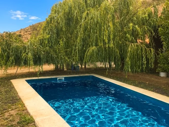 SE VENDE CASA CON TERRENO 5.500 M2 EN CONDOMINIO CASA BLANCA