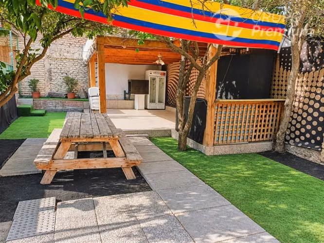Invierte en terreno con construcciones en Recoleta - Imagen 13