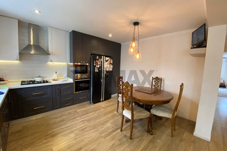 Casa encantadora en venta en la cisterna - Imagen 8