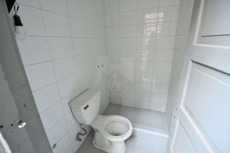 ARRIENDO CASA REMODELADA 3D 2B PATIO BODEGA CARMEN ÑUBLE - Imagen 11