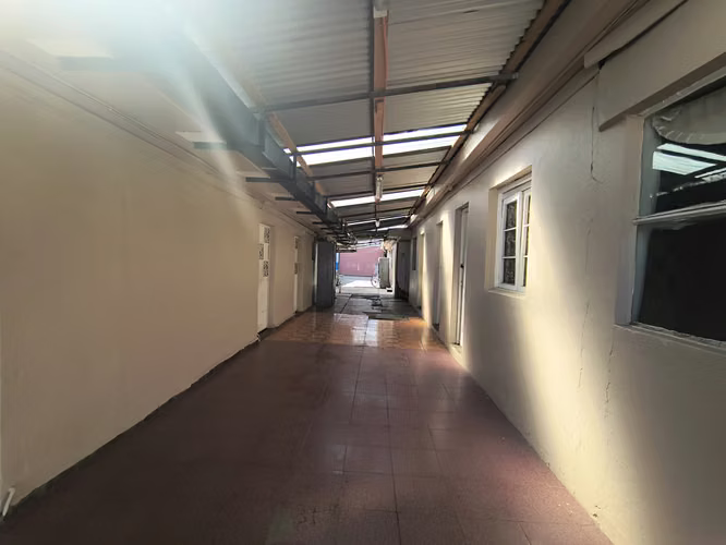 PROPIEDAD COMERCIAL  GRAN POTENCIAL PARA REMODELAR - Imagen 7
