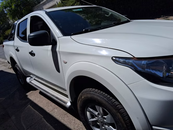 Mitsubishi l200 2019 - Imagen 4