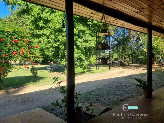 Vendo propiedad en Teno; quincho, piscina, cancha tenis, uso habitacional o comercial