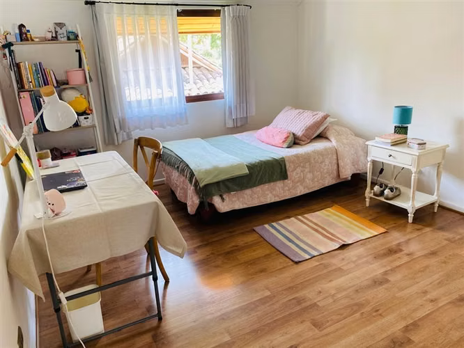 Casa en venta de 8 dorm. en Las Condes barrio Los Dominicos. - Imagen 12
