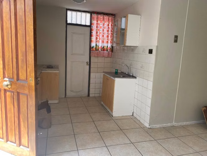Se Arrienda casa - Imagen 2