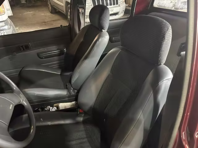 Toyota HILUX 89 - Imagen 6