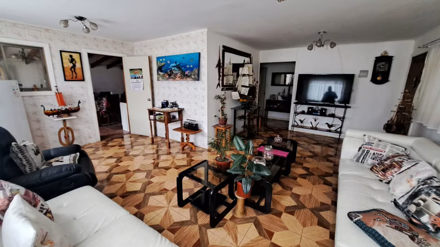 Se pone en venta casa - Imagen 1