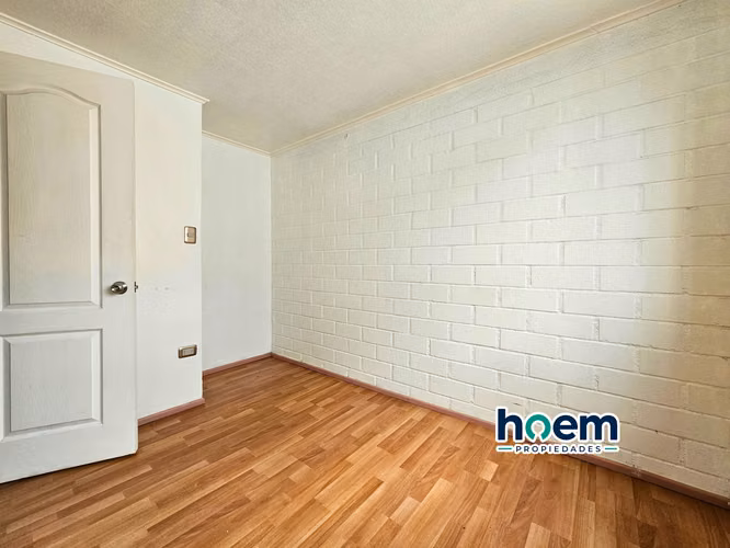 ¡TOTALMENTE REMODELADA! Casa de 4 Dormitorios en Villa Conavicoop - Imagen 14