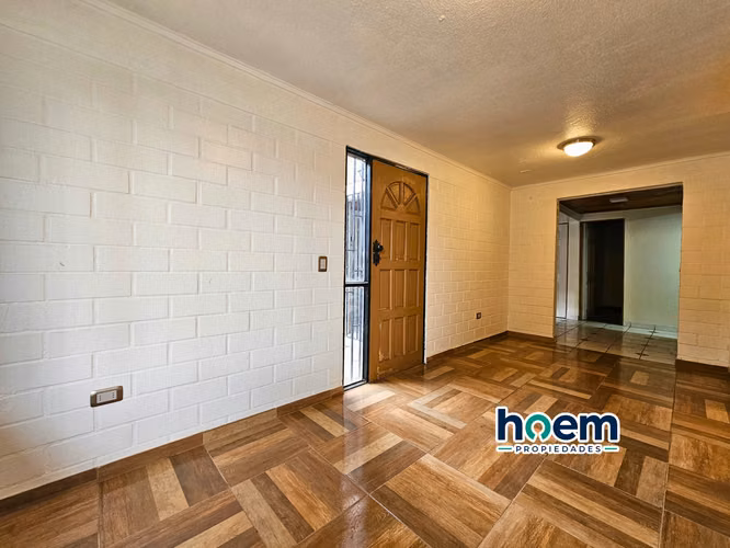 ¡TOTALMENTE REMODELADA! Casa de 4 Dormitorios en Villa Conavicoop - Imagen 5