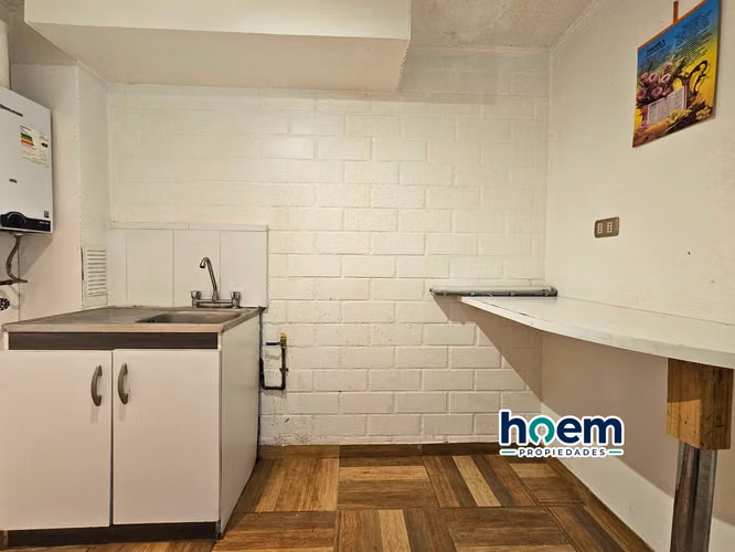 ¡TOTALMENTE REMODELADA! Casa de 4 Dormitorios en Villa Conavicoop - Imagen 11