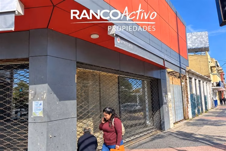 Céntrico local comercial en arriendo en San Fernando