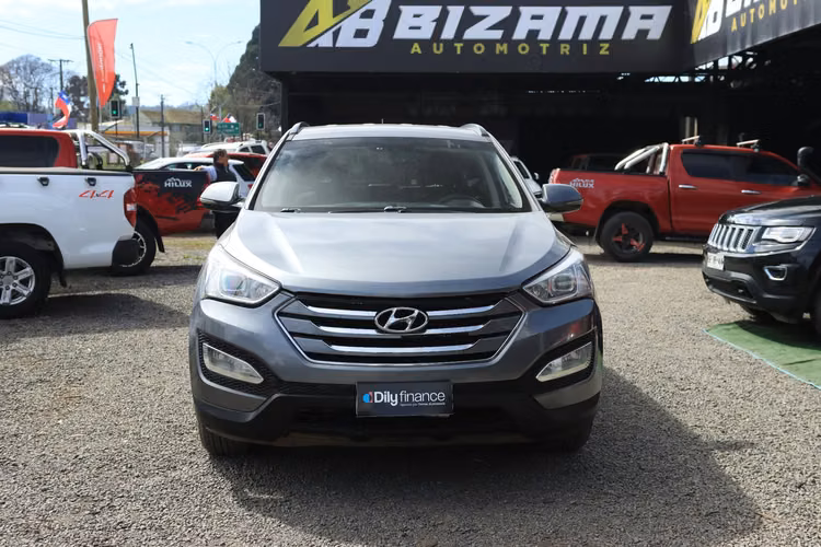 SUV HYUNDAI SANTA FE AÑO 2015 2.4 BENCINA 4WD CAJA AUTOMATICA FULL AC - Imagen 5