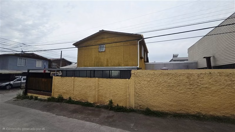 AMPLIA CASA DE ESQUINA A PASOS AVENIDA GABRIELA Y MALL PLAZA - Imagen 32