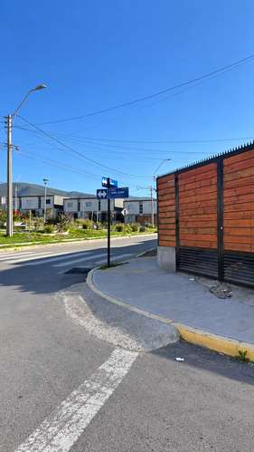  ARRIENDO CASA EN EL SAUCE COQUIMBO, 3 DORMITORIOS Y 2 BAÑOS ACOGEDORA.
