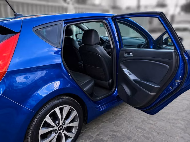 Hyundai Accent Wit año 2017, 1,6cc Diesel, automático - Imagen 2