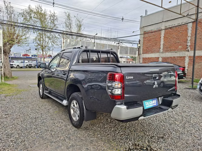 MITSUBISHI L200 WORK CR 4X2 2022 - Imagen 4