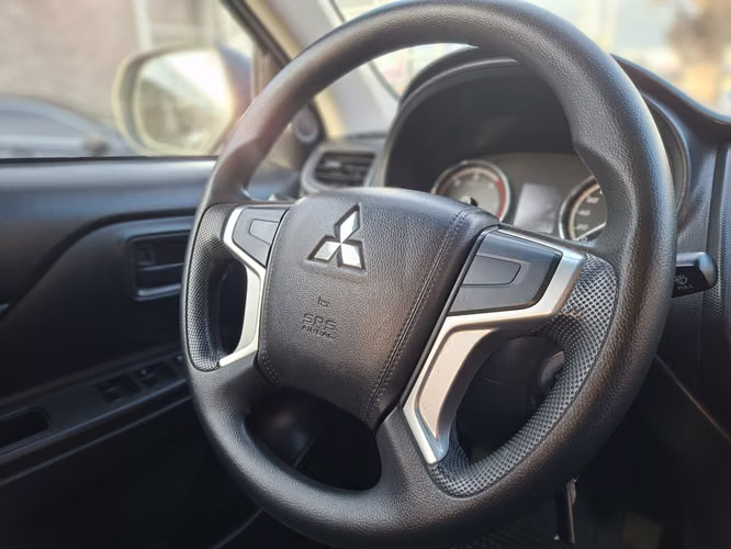 MITSUBISHI L200 WORK CR 4X2 2022 - Imagen 11