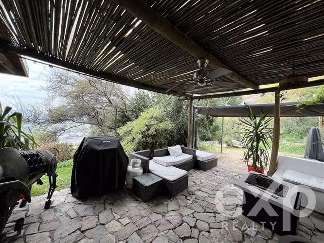 Casa en arriendo con amplio jardín y piscina Cerro Pan de - Imagen 9