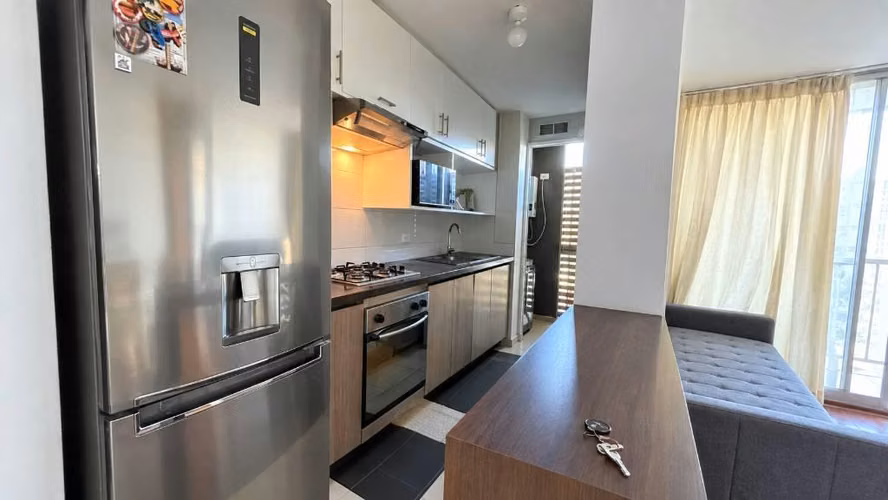 Arriendo habitación para mujer - Metro las Rejas