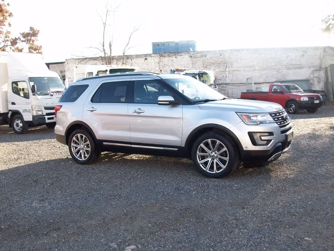 station wagon ford explorer ltd 4x4 2.3 automatico 2018 - Imagen 4