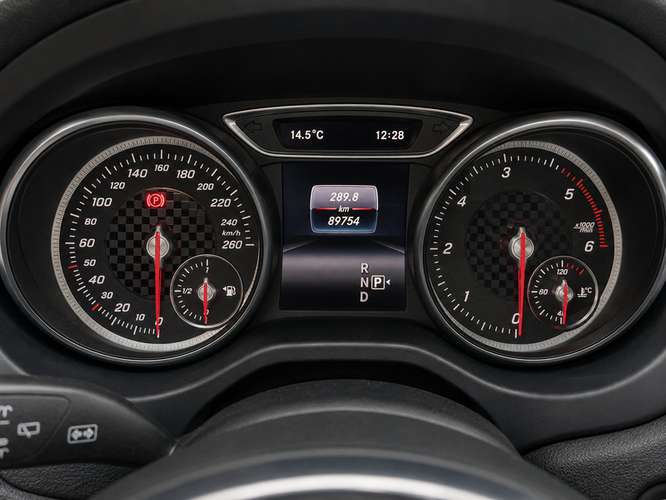 MERCEDES BENZ A 200 D - 2019 | 4530