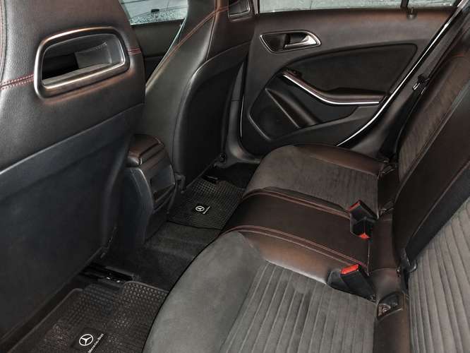 MERCEDES BENZ A 200 D - 2019 | 4530