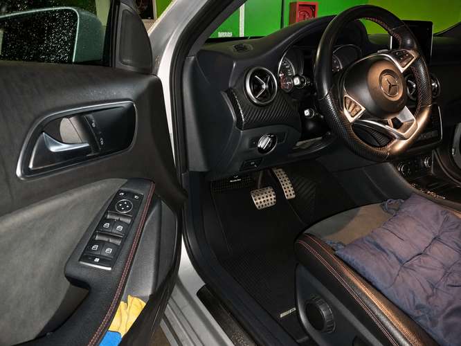 MERCEDES BENZ A 200 D - 2019 | 4530