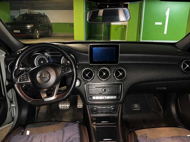 MERCEDES BENZ A 200 D - 2019 | 4530