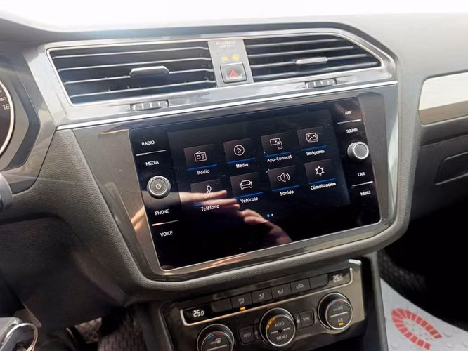 VOLKSWAGEN TIGUAN TREND & FUN TSI PLUS AT - 2018 | 2603