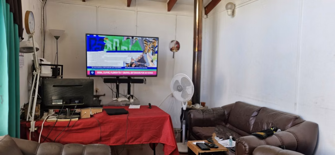 En venta de sitio de 1.300 m2., con 2 casas y una cabaña, en Olmué. 100 M$ - Imagen 18