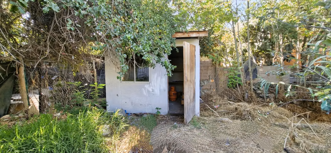 En venta de sitio de 1.300 m2., con 2 casas y una cabaña, en Olmué. 100 M$ - Imagen 14