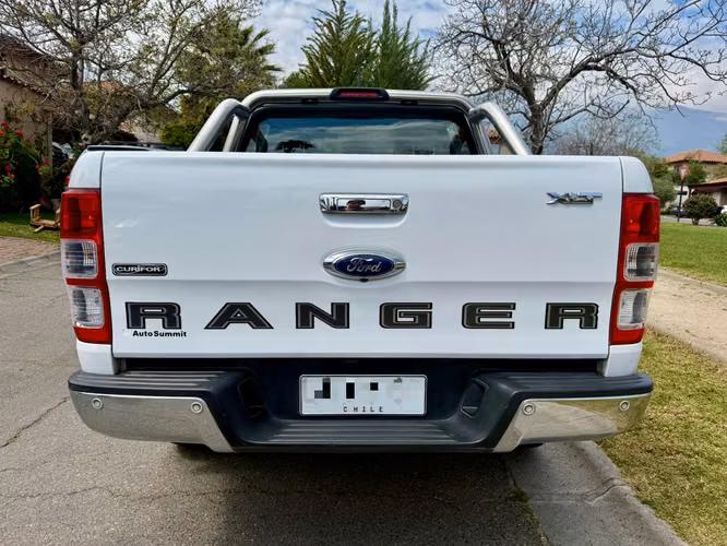 2021 Ford Ranger 3.2 XLT Diesel 4x2 mecanica Dob.cab