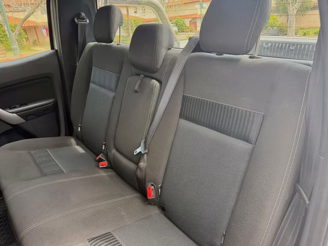 2021 Ford Ranger 3.2 XLT Diesel 4x2 mecanica Dob.cab