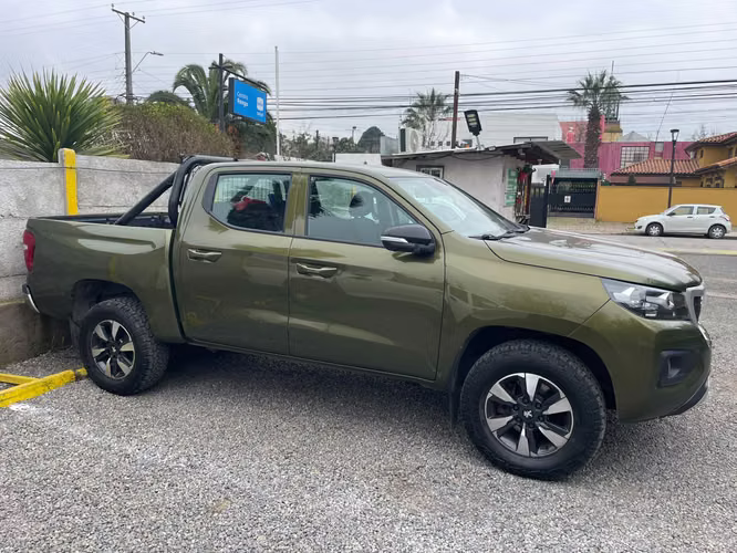 Peugeot Landtrek año 2024, doble cabina, tracción 4x4 y transmisión automática. - Imagen 8