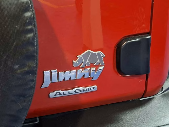 SUZUKI JIMNY 2024 - Imagen 9