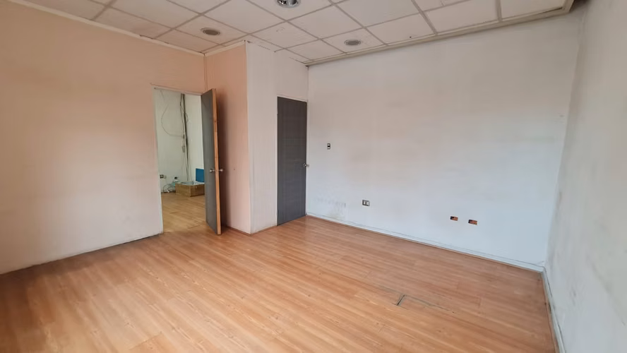 USO COMERCIAL - 3P,2B - 126M2, BARRIO ITALIA