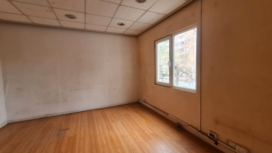 USO COMERCIAL - 3P,2B - 126M2, BARRIO ITALIA - Imagen 10