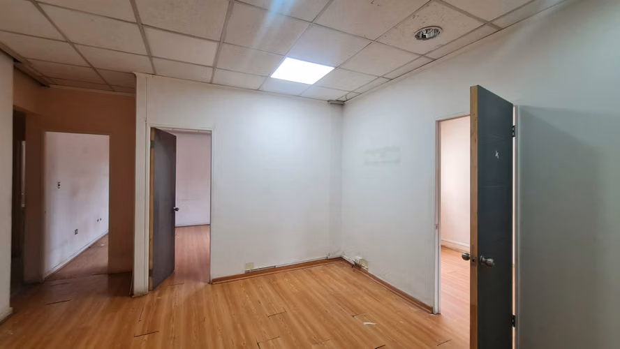 USO COMERCIAL - 3P,2B - 126M2, BARRIO ITALIA - Imagen 7