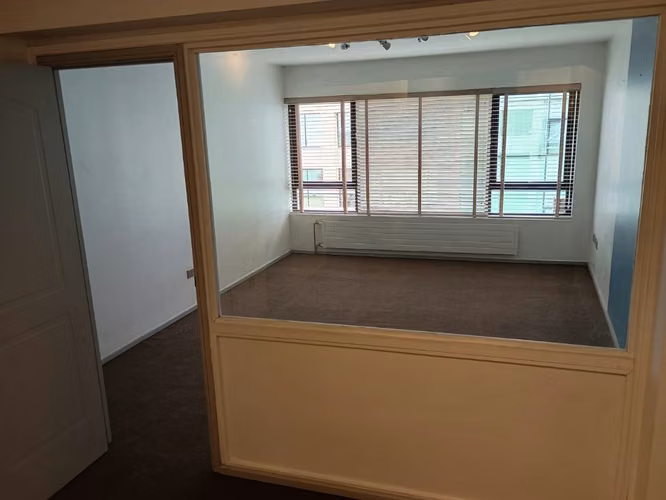 Arriendo Oficina Central - Imagen 3