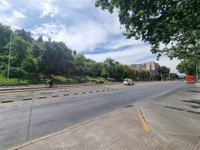 Local Comercial en arriendo en Santiago - Imagen 5